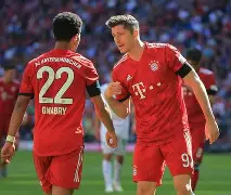 拜仁慕尼黑训练开放日，国际比赛日状态回暖引欢呼，欧篮联在即，身体对抗强度拉满 -九游体育