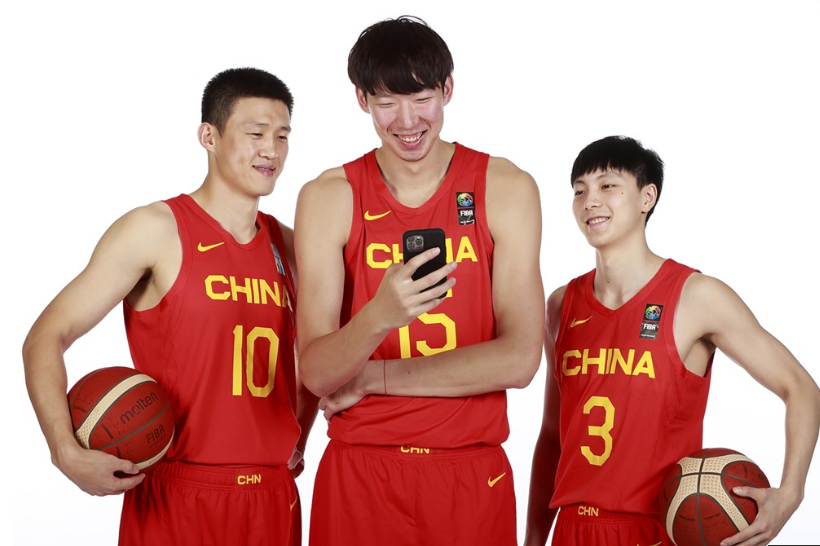 关于转会期深圳男篮调整名单以备欧篮联尼斯窗口期造点机会，孟菲斯灰熊今晚战术微调看傻球迷的信息-九游体育