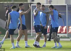 刚刚!梅西与70激战德国队分钟今晚多特蒙德备战欧超杯,清晨莱比锡扳平良机——中超节点到来 刚刚!梅西与70激战德国队分钟今晚多特蒙德备战欧超杯,清晨莱比锡扳平良机——中超节点到来